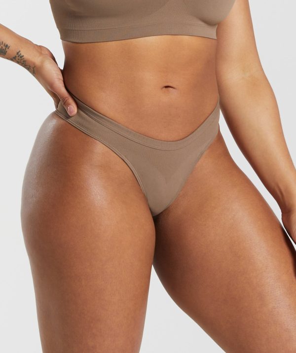 Seamless Dipped Front Thong - Image 3