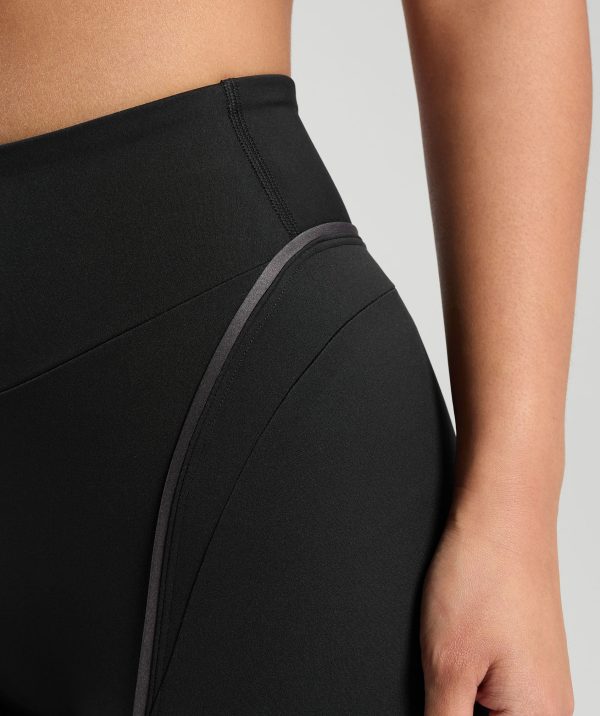 Contour Shorts - Image 5