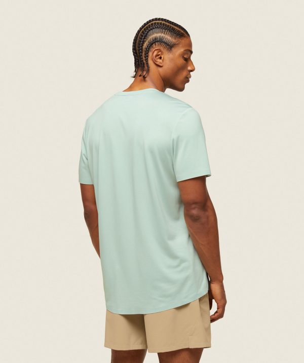 everywear Tech Tee - Image 3