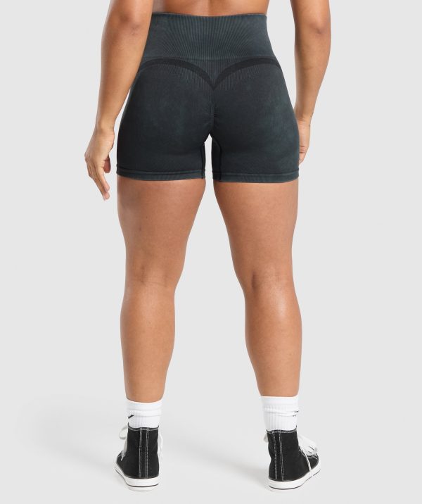 Gains Seamless Plain Shorts - Image 2