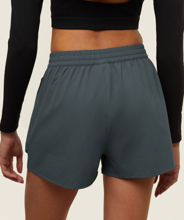 everywear Lightweight Shorts - Image 6
