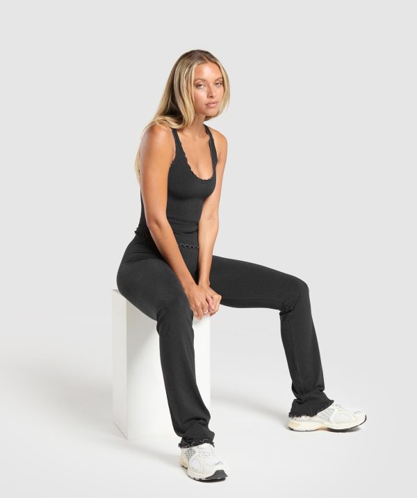 Lux Seamless Flare Leggings - Image 4