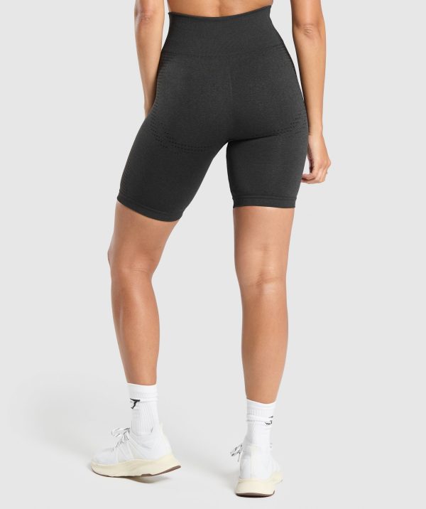 Vital Seamless 7" Shorts - Image 2