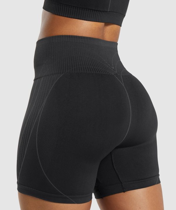 Contour Heart Seamless Shorts - Image 6