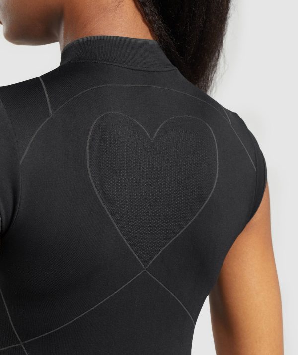 Contour Heart Seamless Short Sleeve Top - Image 6