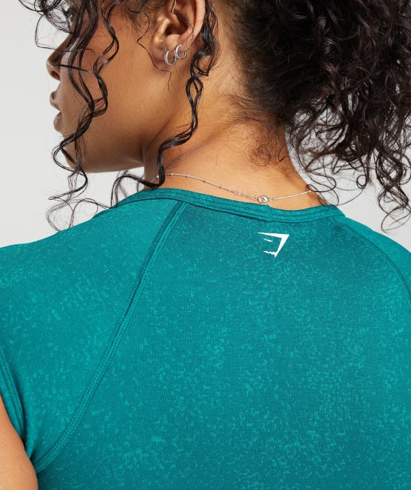 Adapt Fleck Seamless Crop Top - Image 5