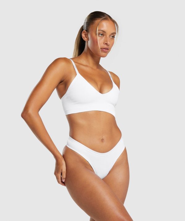 Seamless V Neck Bralette - Image 4