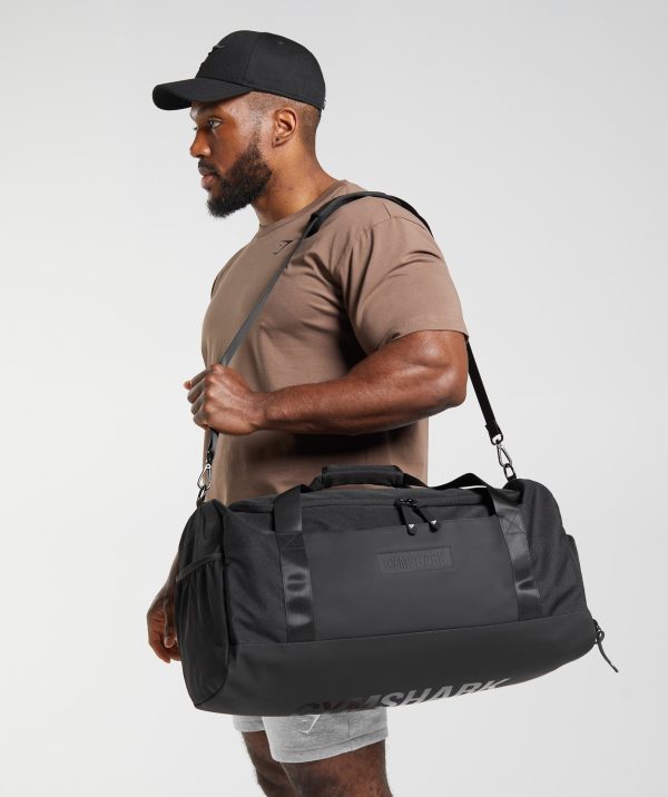 Medium Everyday Gym Bag - Image 2