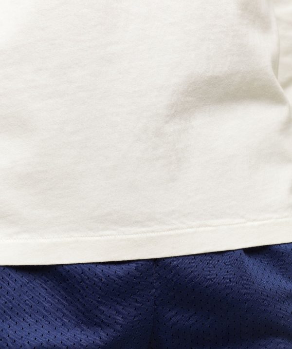everywear Relaxed Long Sleeve Tee - Image 8