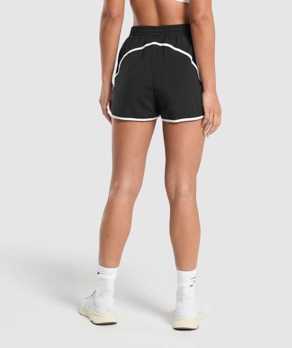 Training Contrast Loose Shorts 2.5" - Image 2
