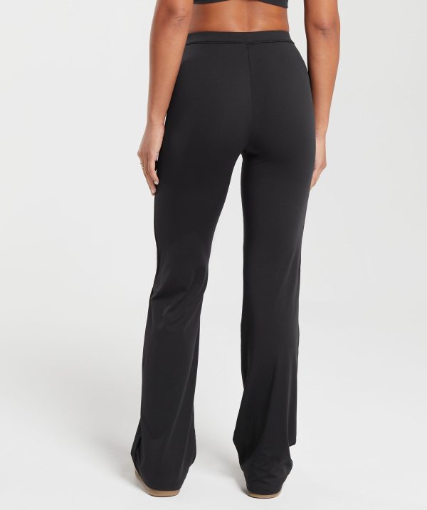Everyday Regular Flared Leggings - Image 2